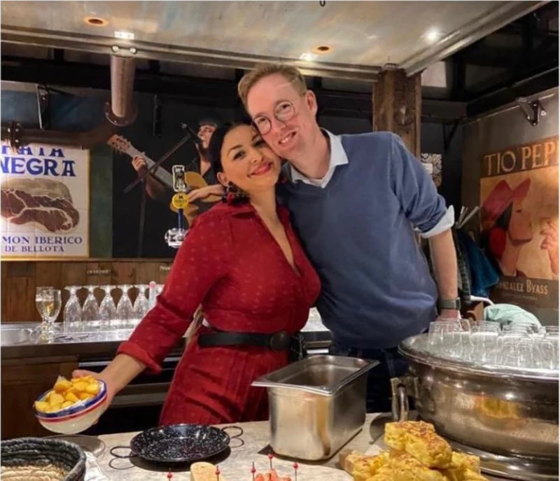 Nataly and her partner behind the counter at El Colmado